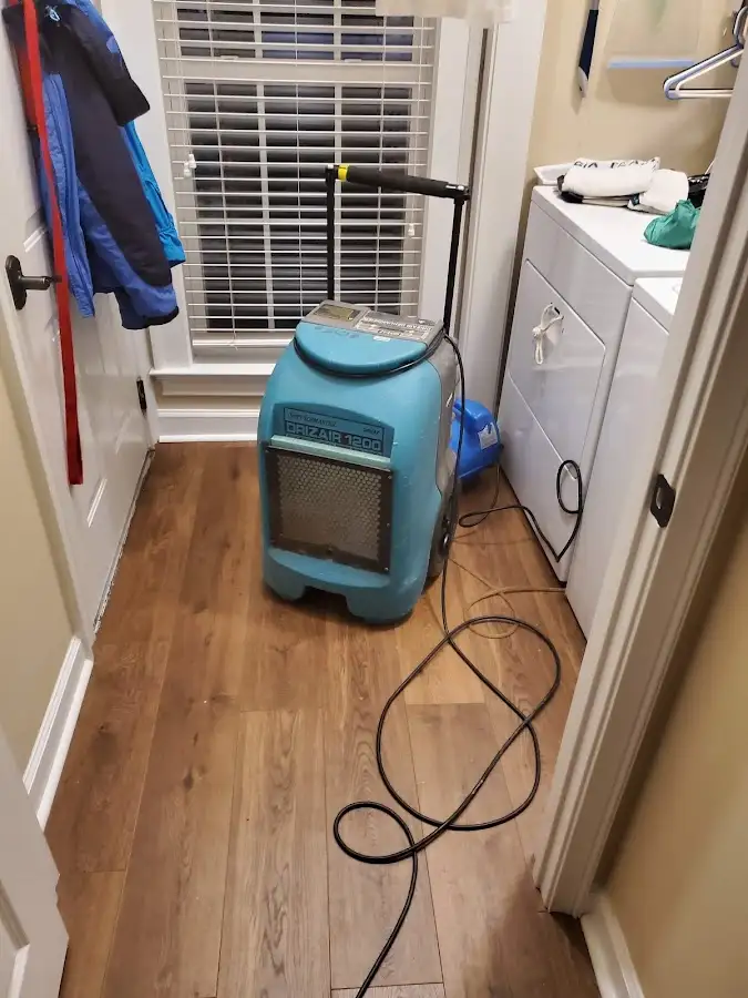 Commercial dehumidifier deployed for Flood Damage Cleanup in Sammamish